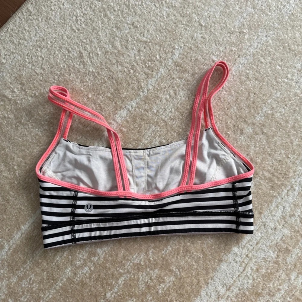 lululemon athletica stylish bralette